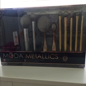 Make up brushes
